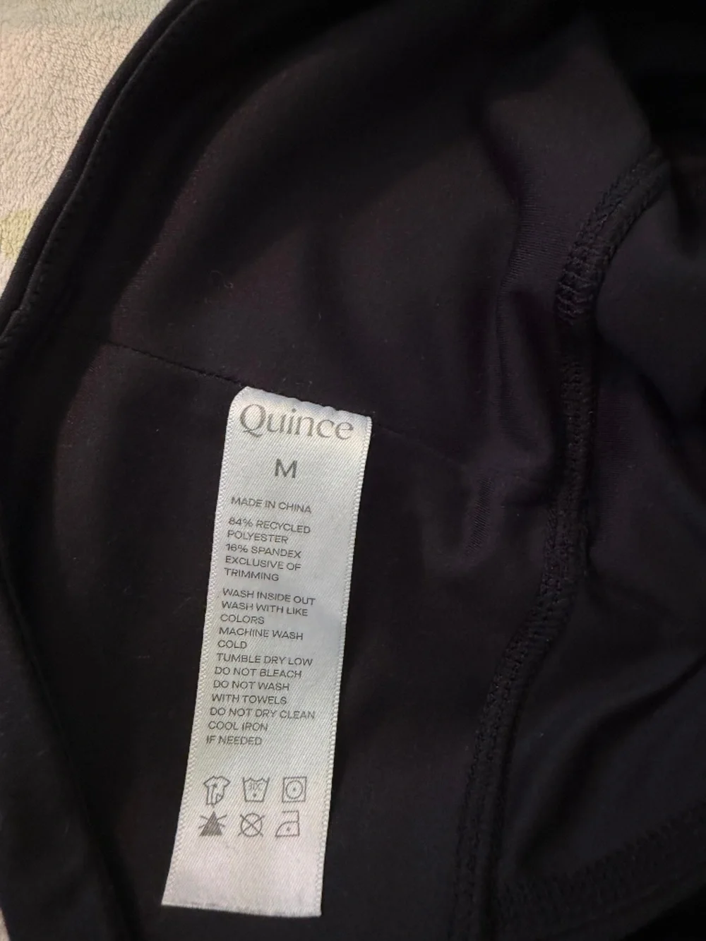 Quince High Rise Performance Leggings Medium Black Side Pocket Athletic Yoga Pan
